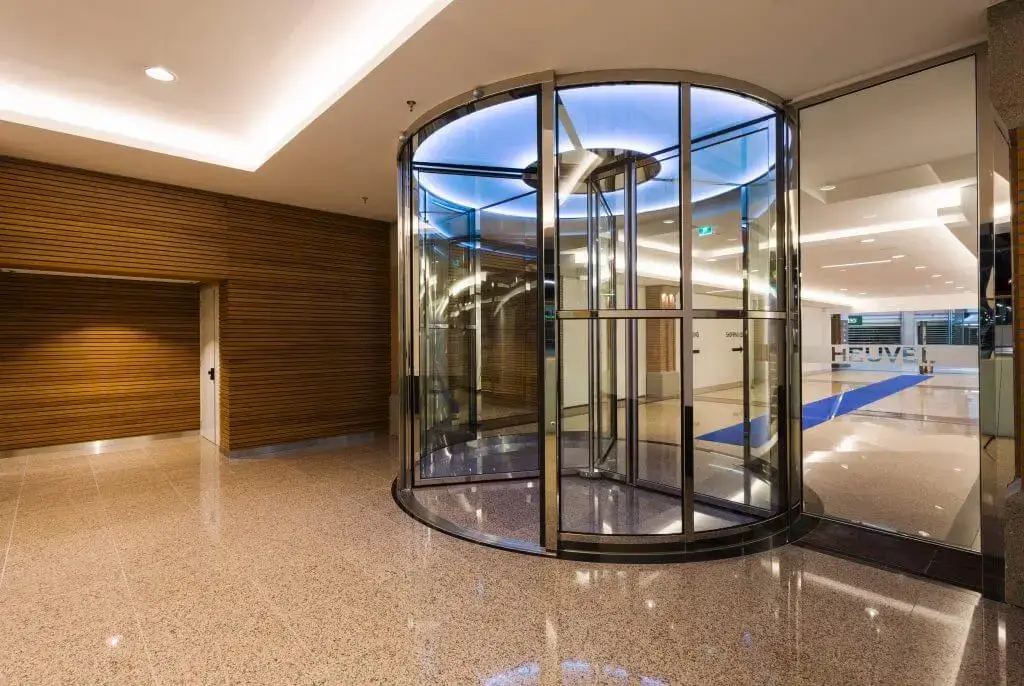 commercial buildings pivot door